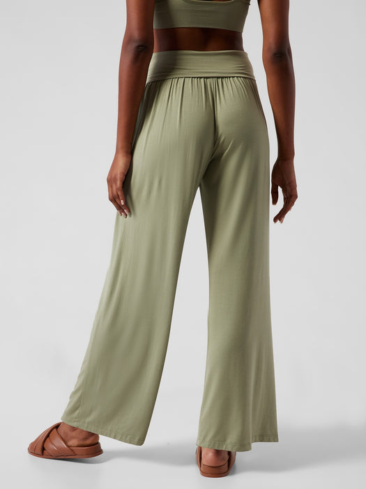Studio Wide Leg Pant