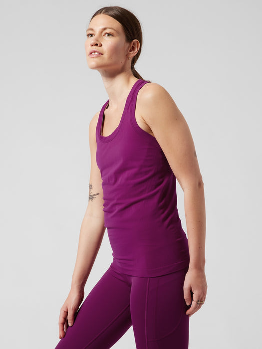 Momentum Seamless Tank