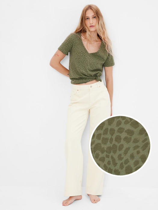 100% Organic Cotton Vintage V-Neck T-Shirt - green leopard print