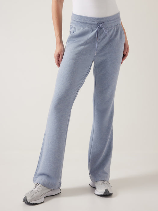 Balance Flare Pant