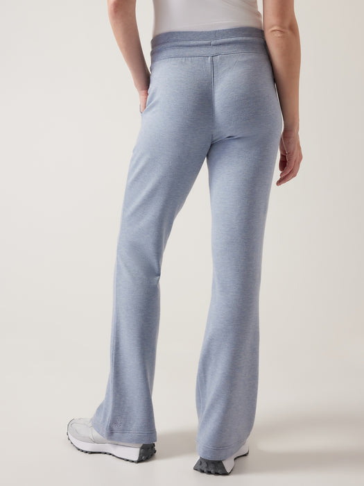Balance Flare Pant