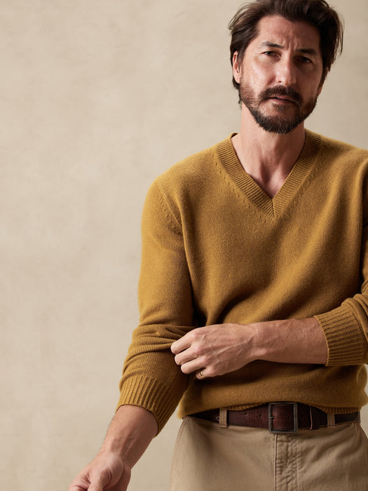 Amalfi Cashmere V-Neck Sweater - Mustard Yellow